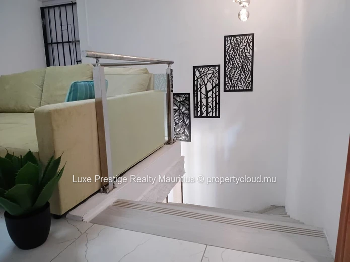 Villa neuve de standing 4 chambres avec piscine à Calodyne – 3 minutes de la plage   | Terrain 10 perches | 210 m² co...