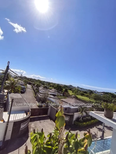 remium 3-Bedroom Ensuite Villa with Private Pool, Rooftop Terraces & Study Area for Rent – Grand Baie (Chemin Vingt P...