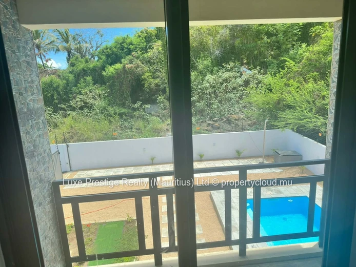 Villa 3 chambres avec piscine à Grand Gaube | Nord de l’île Maurice | Résidence privée | Rs