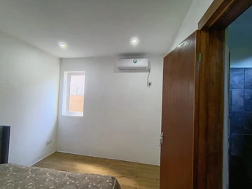 5 Bedroom Villa