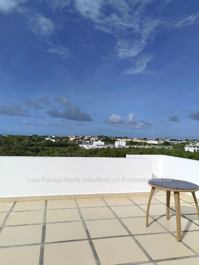 2-Bedroom Apartment in Grand Baie – Walk to Super U | All Bills Included | Furnished