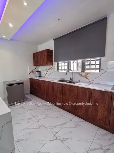 remium 3-Bedroom Ensuite Villa with Private Pool, Rooftop Terraces & Study Area for Rent – Grand Baie (Chemin Vingt P...