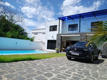 4 Bedroom Villa