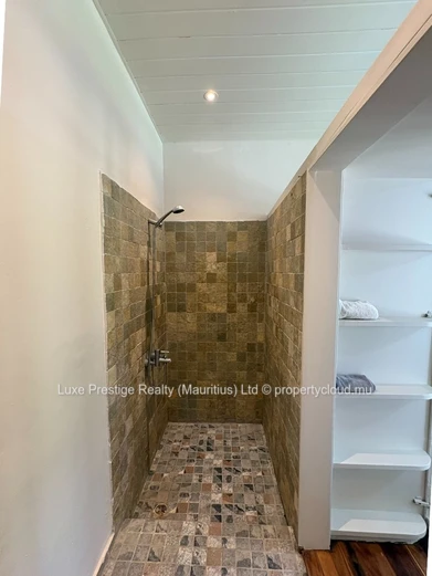Maison de charme 3 chambres avec piscine privée à louer à Pereybère / Bain Boeuf | À 3 minutes à pied de la plage | R...