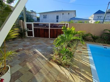 5 Bedroom Villa