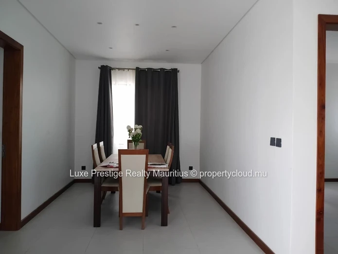 Long-Term Rental – 4-Bedroom Villa – Grand Baie, Chemin Vingt Pieds