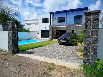 4 Bedroom Villa