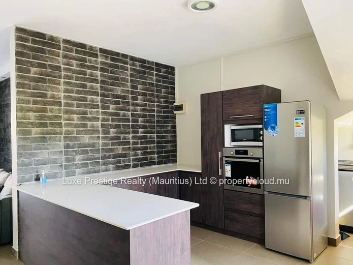 3-Bedroom Ground Floor Apartment for Rent in Bain Boeuf | Master Ensuite | Rs 40,000 per Month