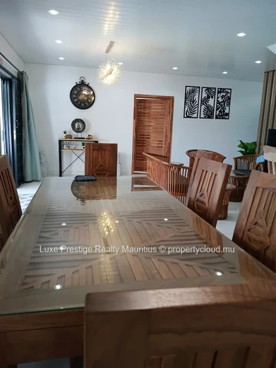 Villa neuve de standing 4 chambres avec piscine à Calodyne – 3 minutes de la plage   | Terrain 10 perches | 210 m² co...