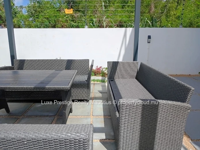Villa neuve de standing 4 chambres avec piscine à Calodyne – 3 minutes de la plage   | Terrain 10 perches | 210 m² co...