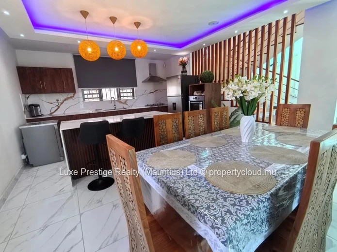 remium 3-Bedroom Ensuite Villa with Private Pool, Rooftop Terraces & Study Area for Rent – Grand Baie (Chemin Vingt P...