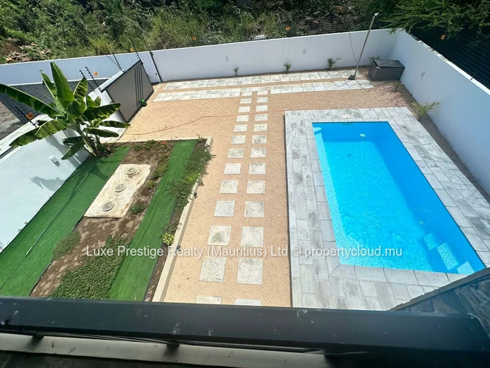 Villa 3 chambres avec piscine à Grand Gaube | Nord de l’île Maurice | Résidence privée | Rs