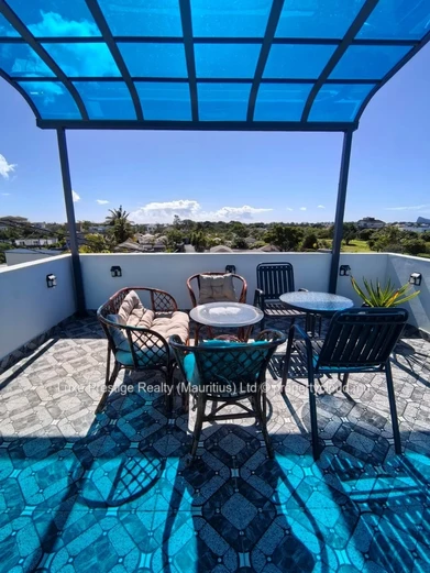 remium 3-Bedroom Ensuite Villa with Private Pool, Rooftop Terraces & Study Area for Rent – Grand Baie (Chemin Vingt P...