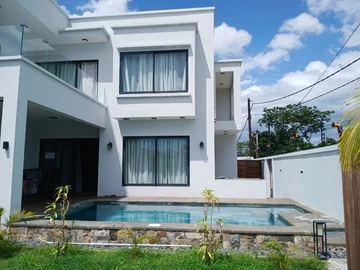 4 Bedroom Villa