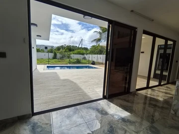 5 Bedroom Villa