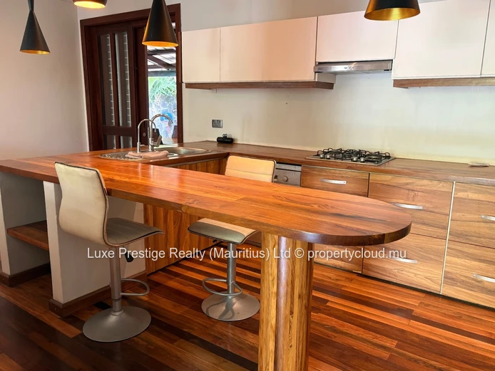 Maison de charme 3 chambres avec piscine privée à louer à Pereybère / Bain Boeuf | À 3 minutes à pied de la plage | R...