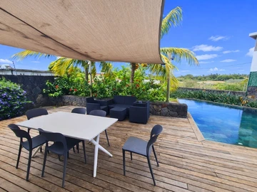 4 Bedroom Villa