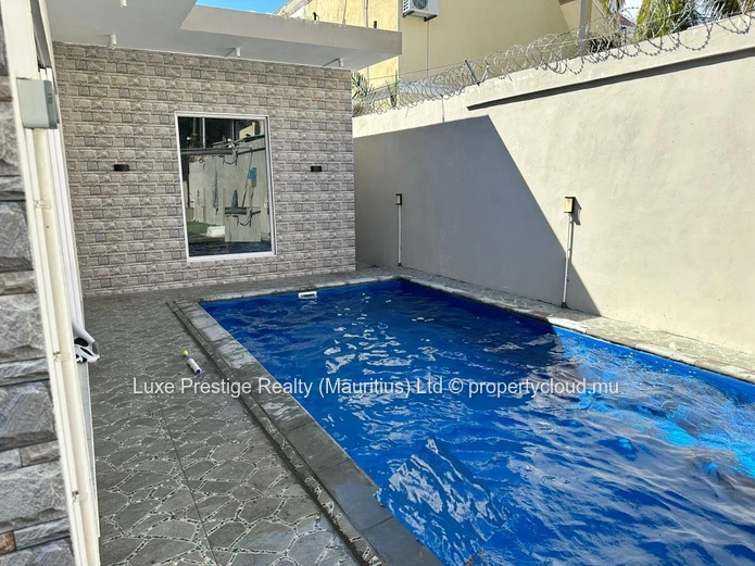 Modern 3-Bedroom Villa with Private Pool for Rent in Pereybere | Rs 60,000 per Month