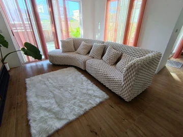 5 Bedroom Villa