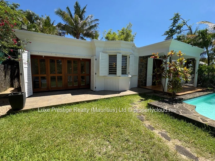 Maison de charme 3 chambres avec piscine privée à louer à Pereybère / Bain Boeuf | À 3 minutes à pied de la plage | R...