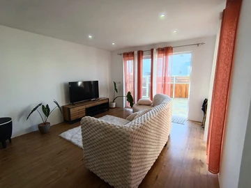 5 Bedroom Villa